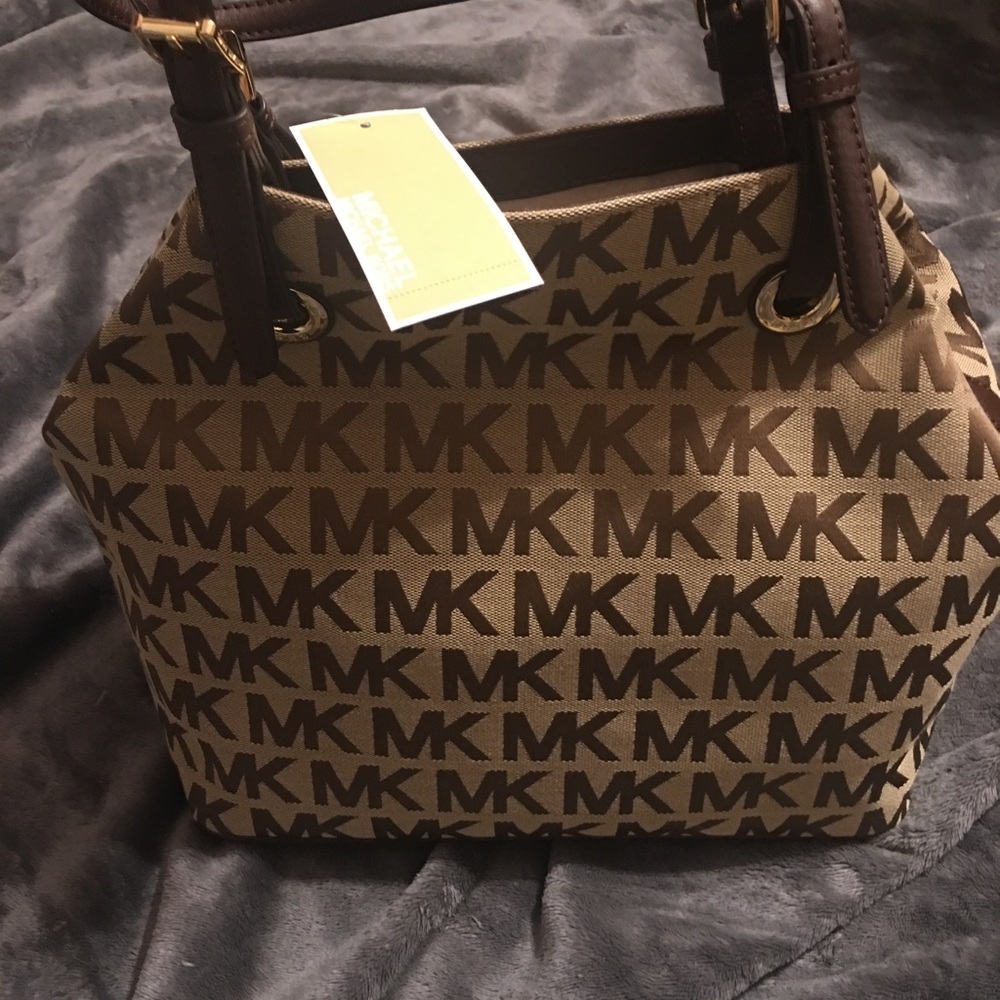NWT Michael Kors Jet Set Grab Bag Purse fire 🎉